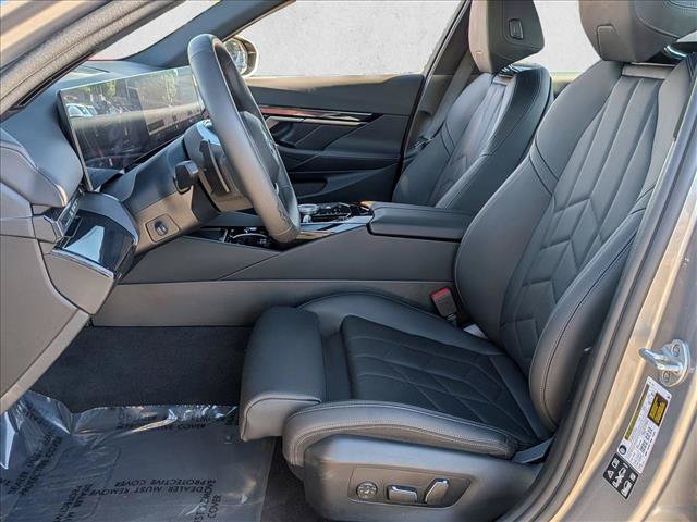 Certified 2026 BMW 540i xDrive AWD/4WD image 17