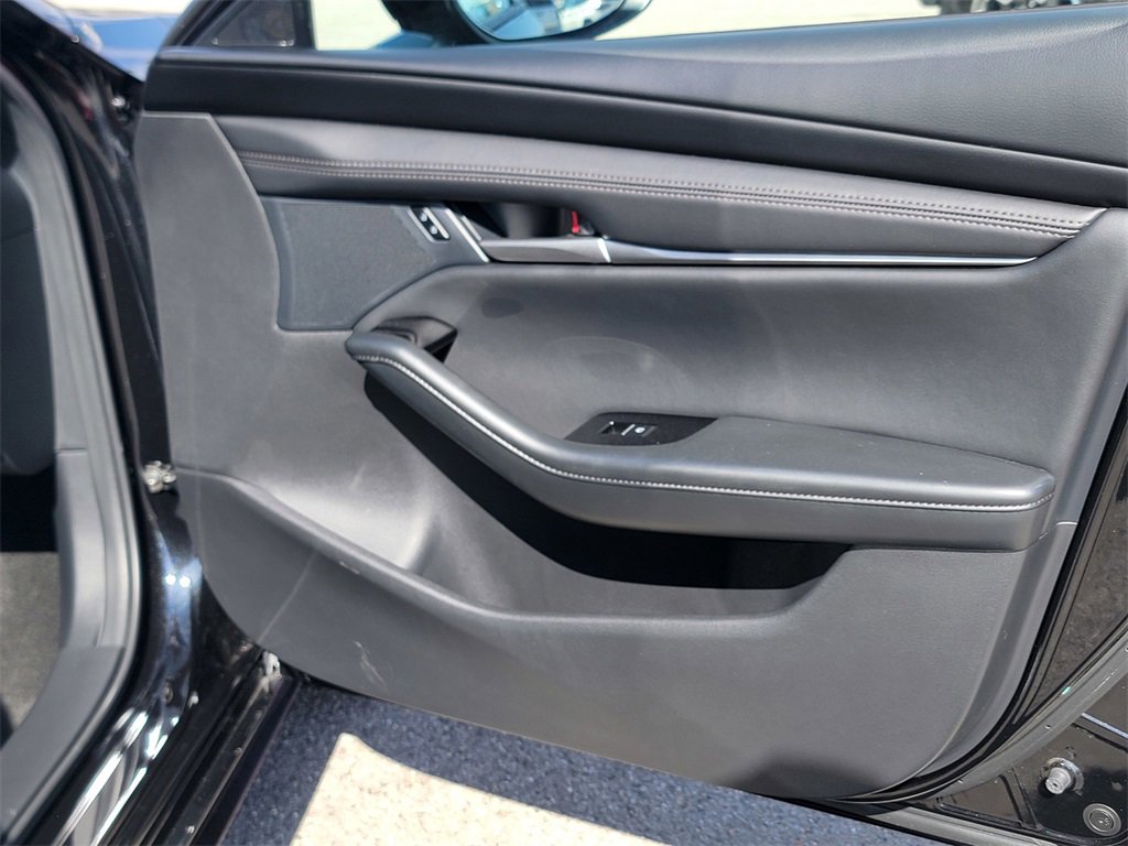 Used 2025 MAZDA MAZDA3 s image 24