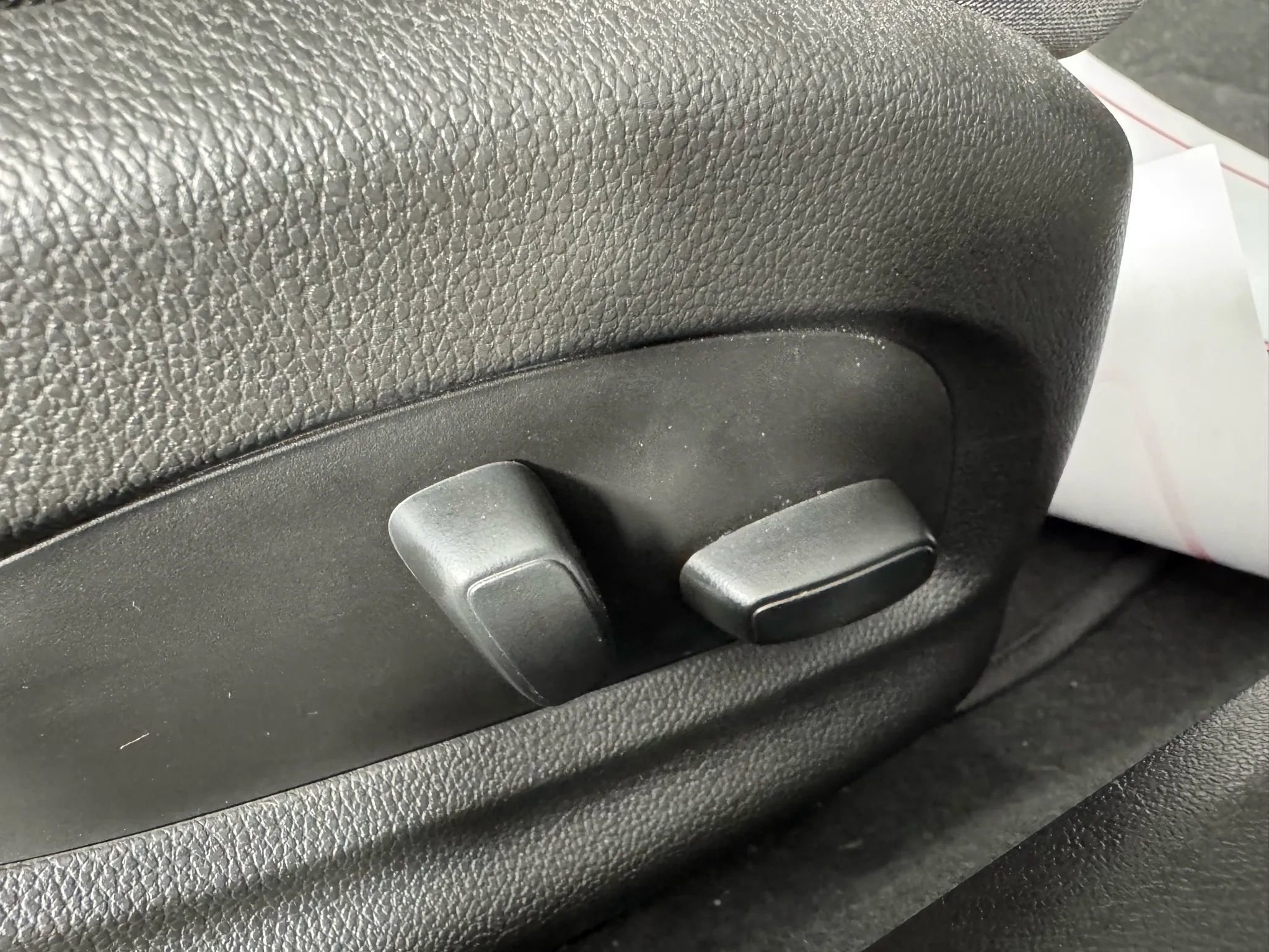 Used 2023 Chevrolet Camaro LT w/ RS Package image 31