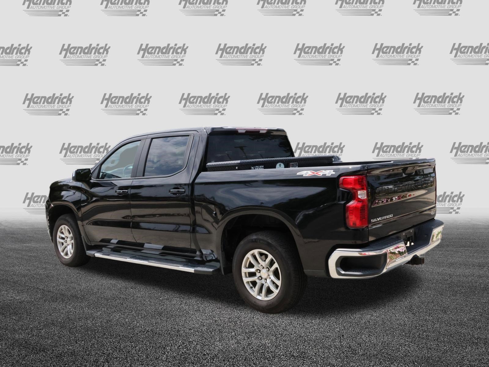 Used 2021 Chevrolet Silverado 1500 LT AWD/4WD image 7
