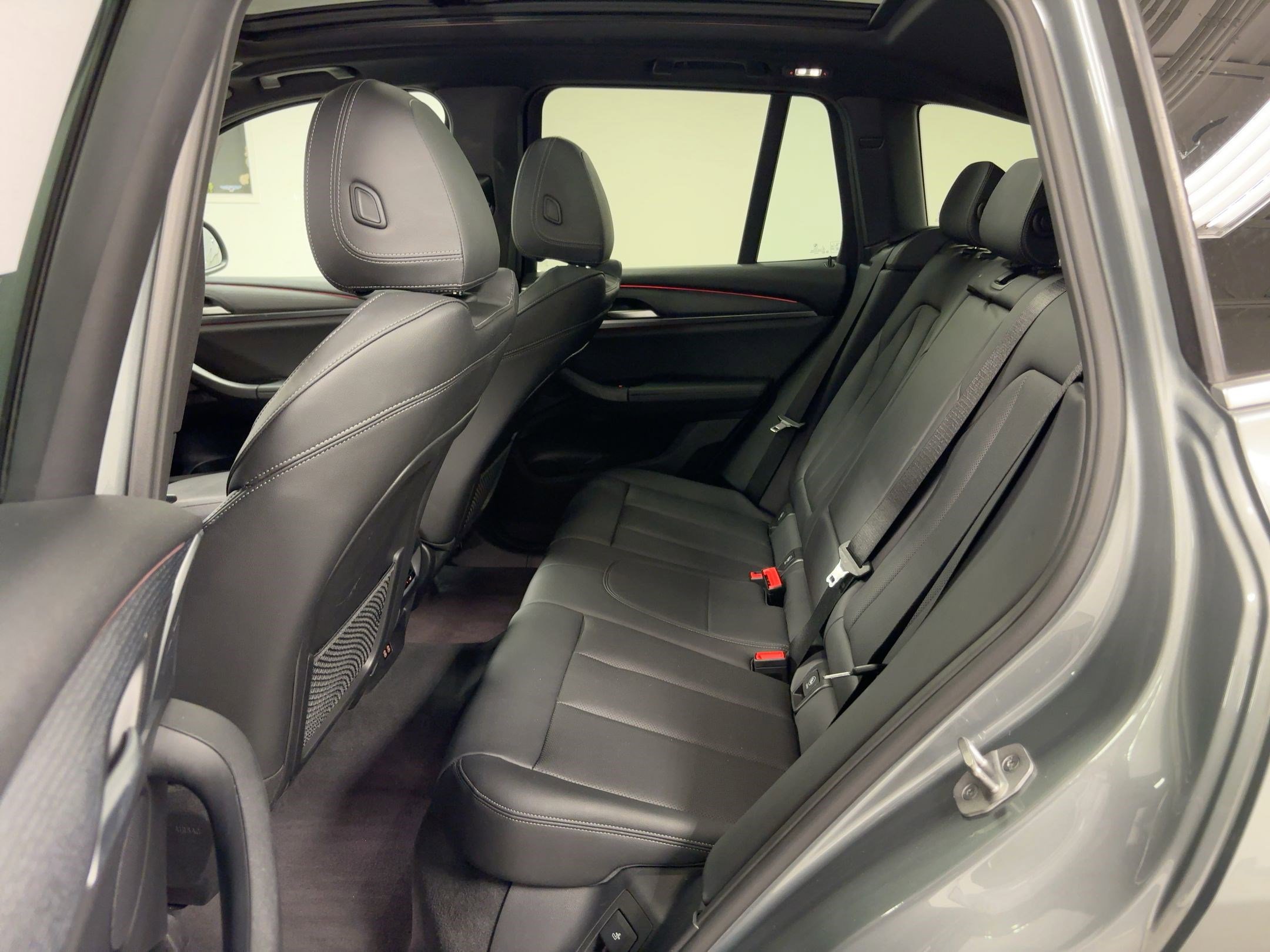 Used 2024 BMW X3 sDrive30i image 13