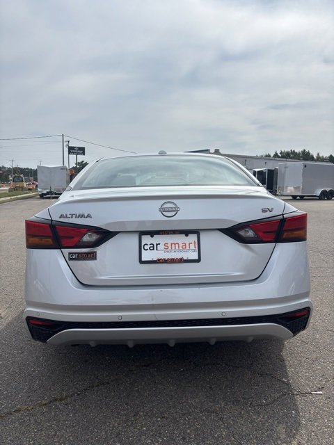 Used 2024 Nissan Altima 2.5 SV image 6