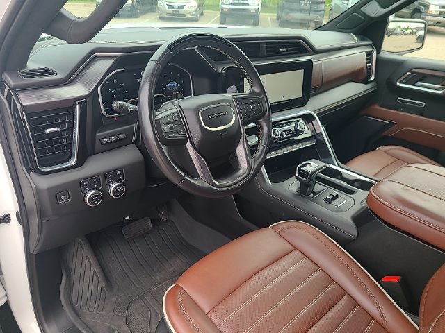 Used 2023 GMC Sierra 1500 Denali Ultimate AWD/4WD image 14