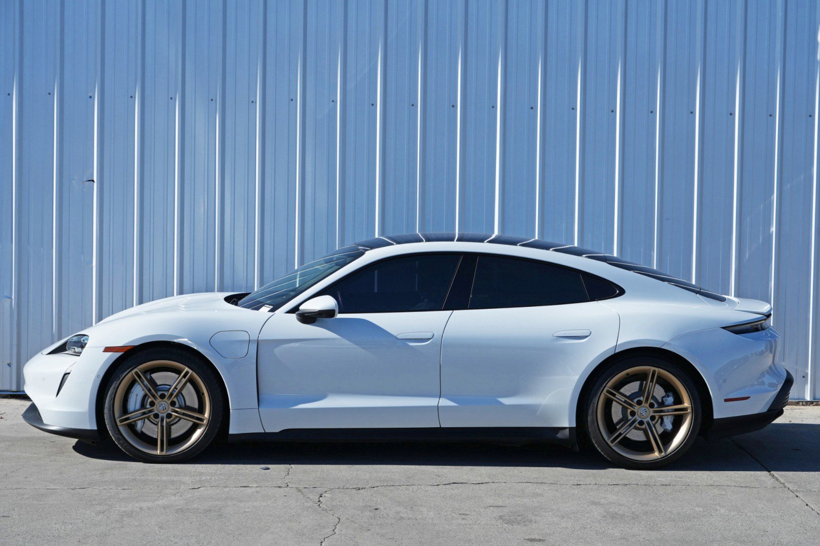 Used 2022 Porsche Taycan 4S AWD/4WD image 53