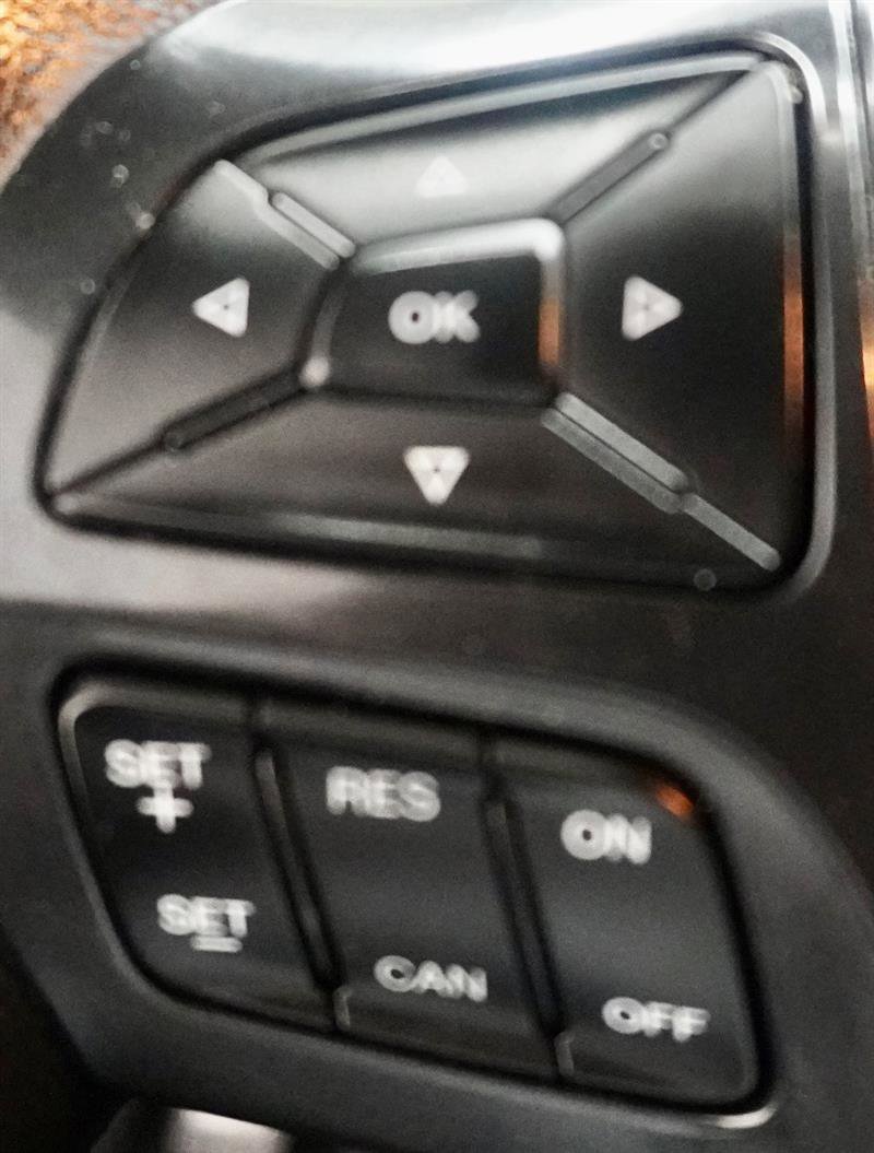 Used 2019 Ford Explorer XLT w/ Equipment Group 202A AWD/4WD image 16