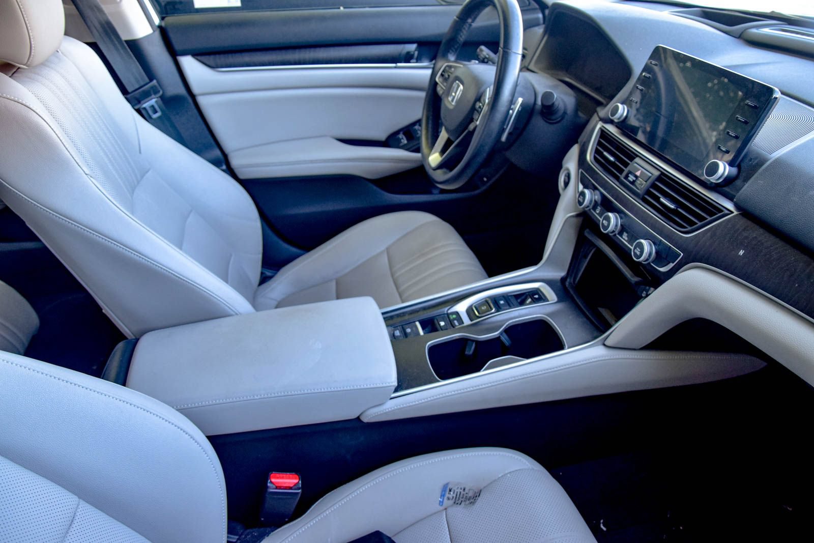 Used 2019 Honda Accord Touring image 8
