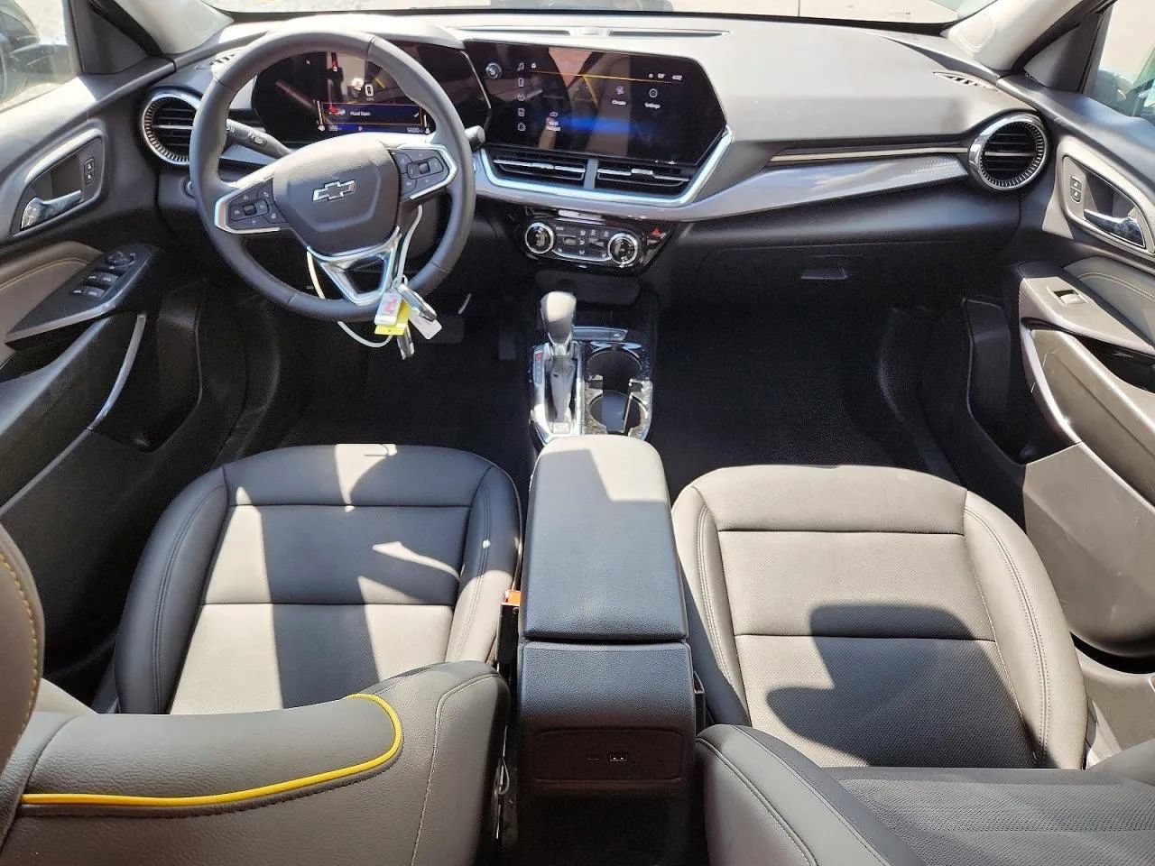 Used 2026 Chevrolet Trax ACTIV w/ Driver Confidence Package FWD image 8