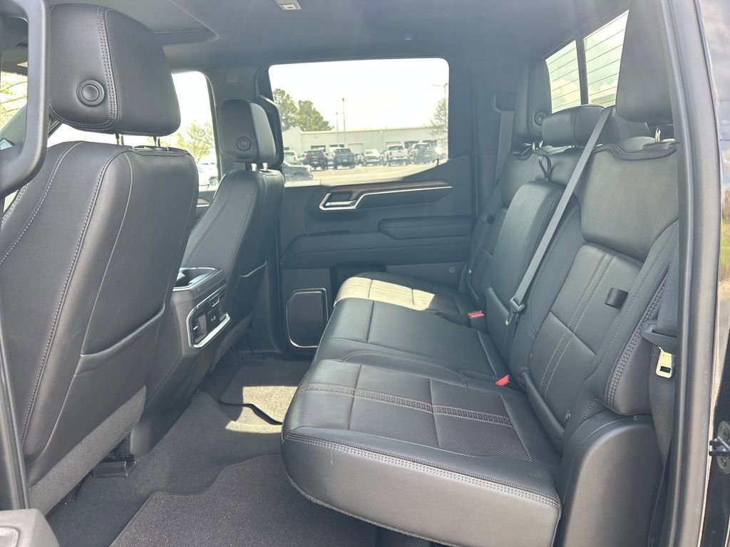 Certified 2022 Chevrolet Silverado 1500 High Country w/ Technology Package image 16