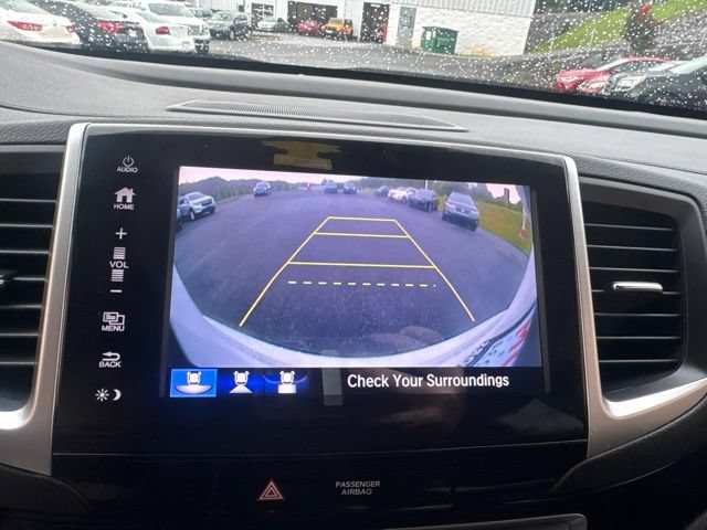 Used 2017 Honda Pilot Touring image 22