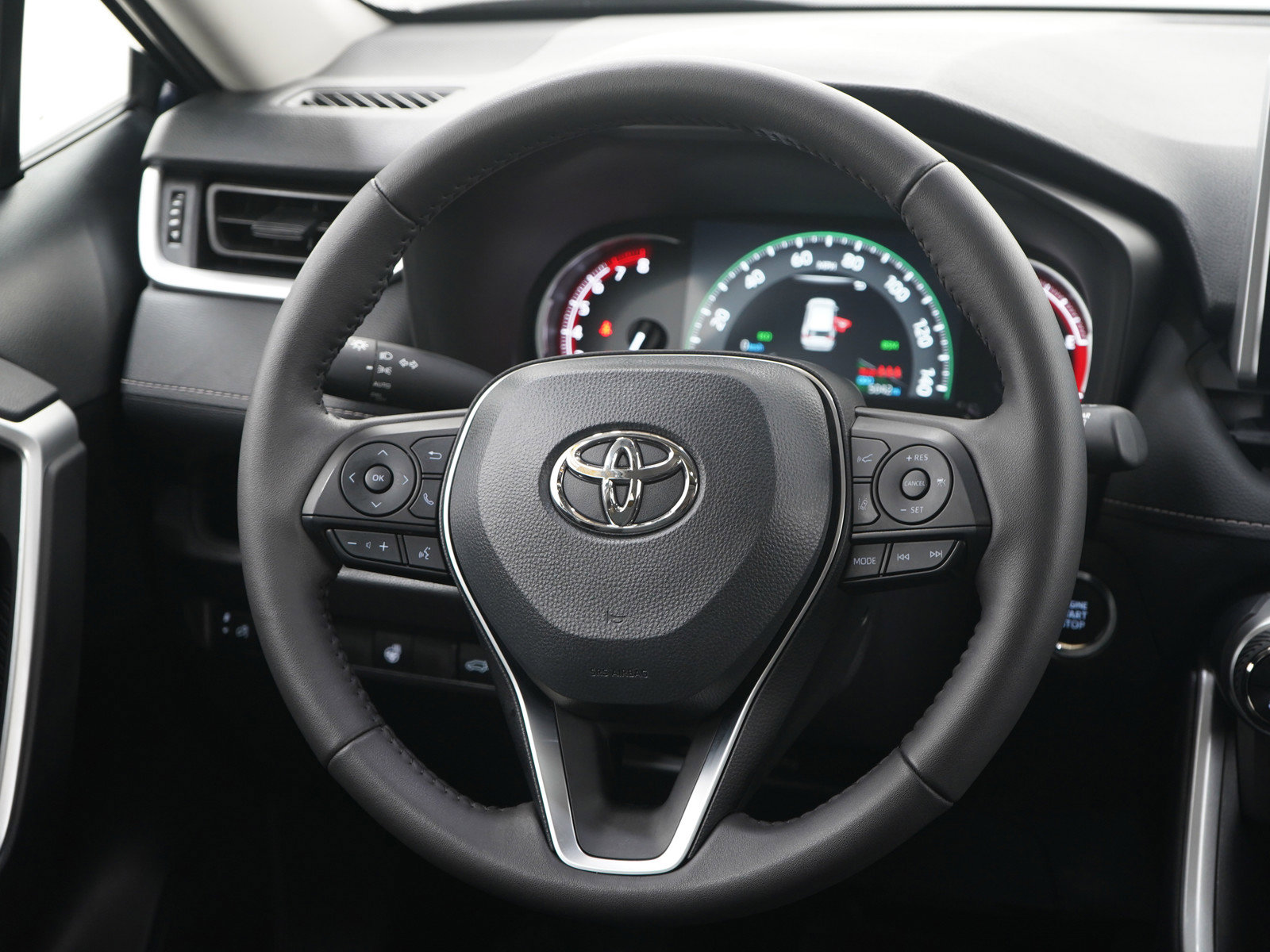 Used 2025 Toyota RAV4 XLE w/ Convenience Package AWD/4WD image 14