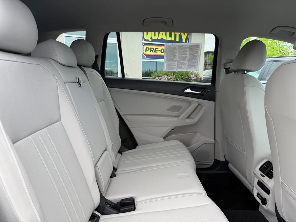 Certified 2023 Volkswagen Tiguan SE AWD/4WD image 10
