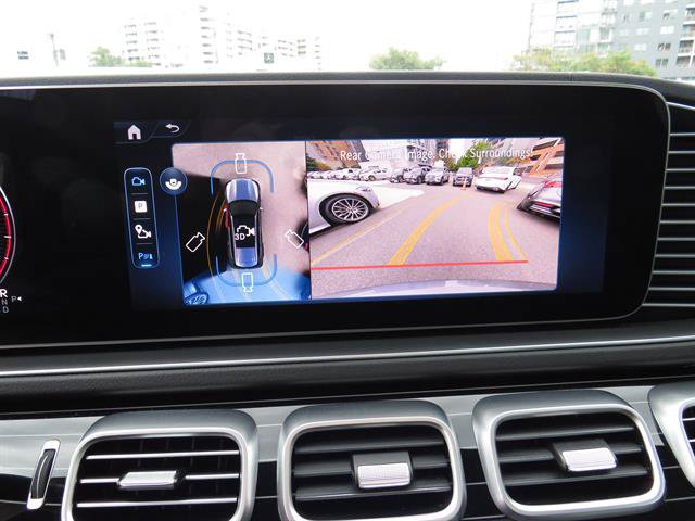 Used 2025 Mercedes-Benz GLS 450 4MATIC image 17