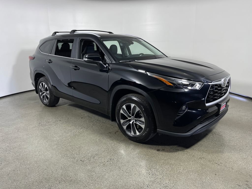 New 2026 Toyota Highlander XLE AWD/4WD 360° Tour