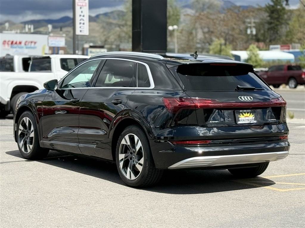 Used 2021 Audi e-tron Premium AWD/4WD image 5