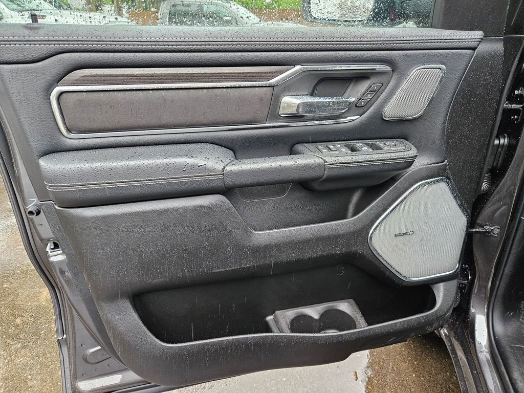 New 2026 RAM 1500 Laramie AWD/4WD image 11