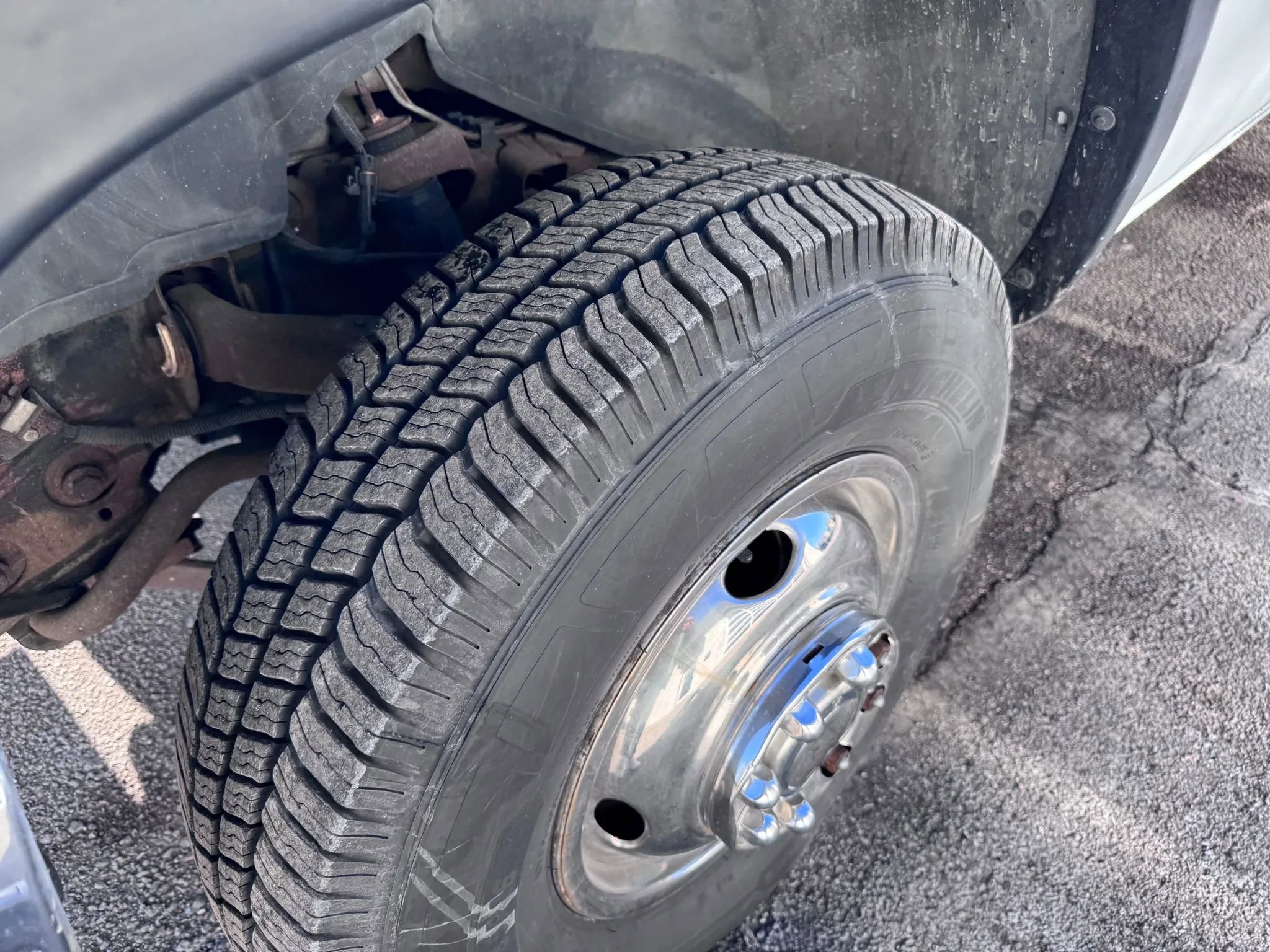 Used 2001 GMC Sierra 3500 SL image 8