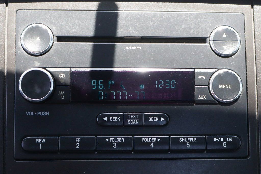 Used 2016 Ford F550 2WD Regular Cab Super Duty image 21