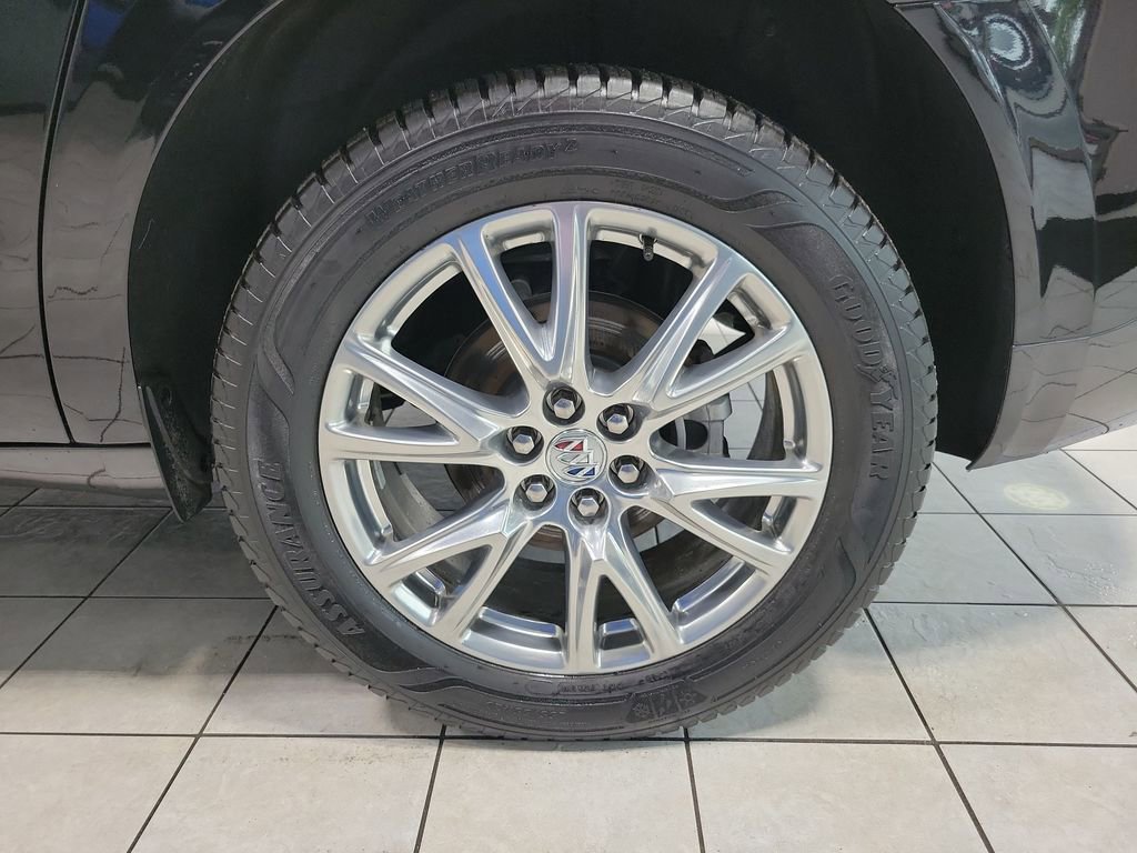 Used 2023 Buick Enclave Essence w/ Experience Buick Package AWD/4WD image 47