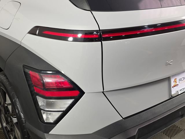 Used 2025 Hyundai Kona SEL AWD/4WD image 34