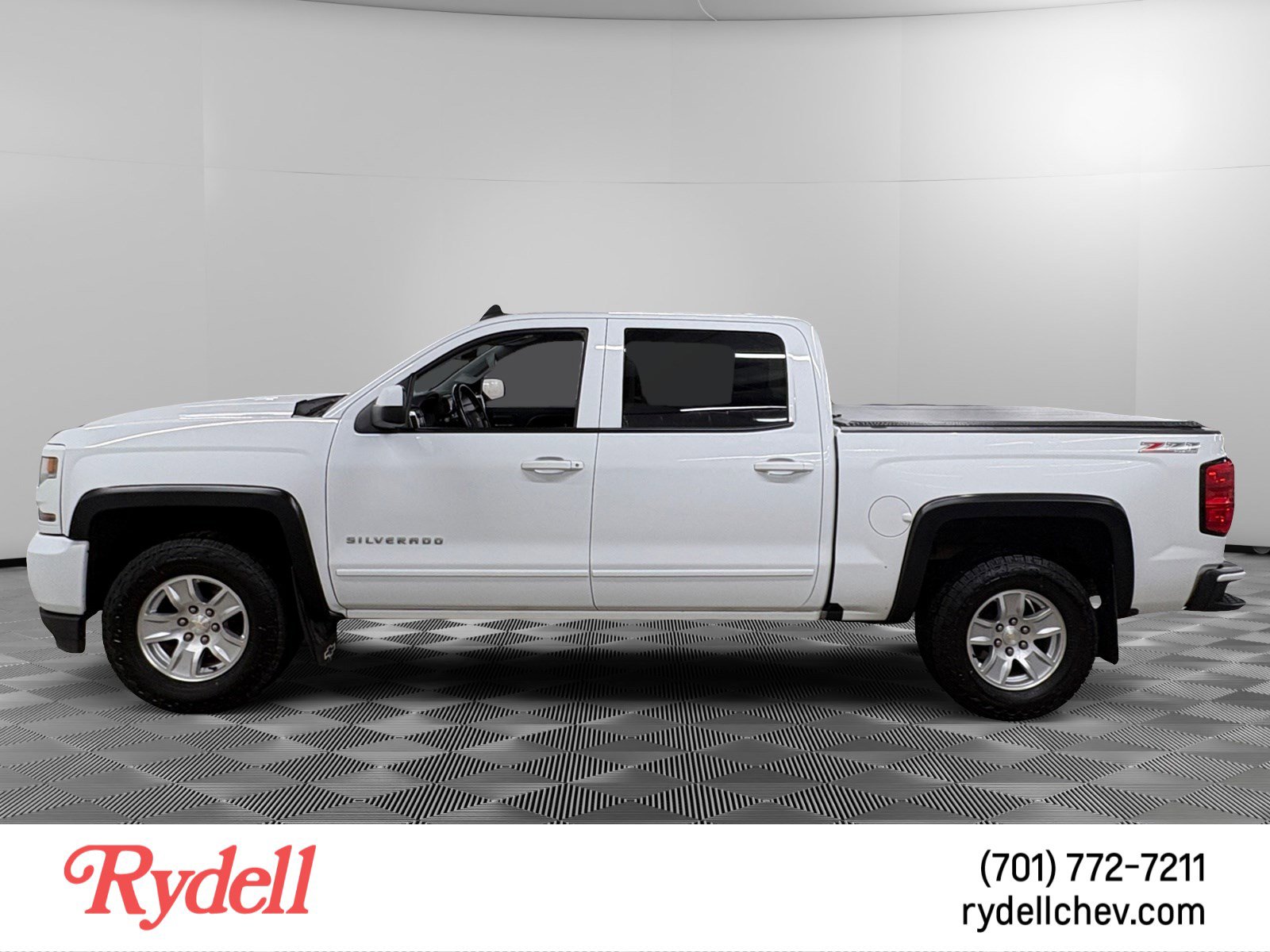 Used 2016 Chevrolet Silverado 1500 LT w/ All Star Edition image 2