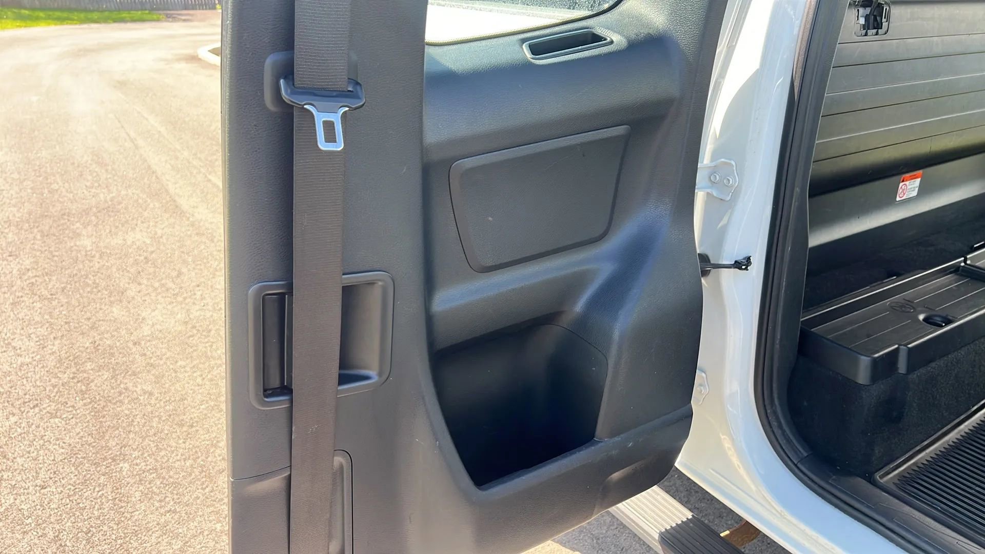 Used 2017 Toyota Tacoma SR image 17