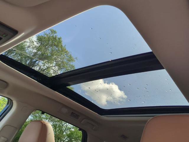 Certified 2025 Nissan Pathfinder Platinum w/ Lighting Package (N93) image 21