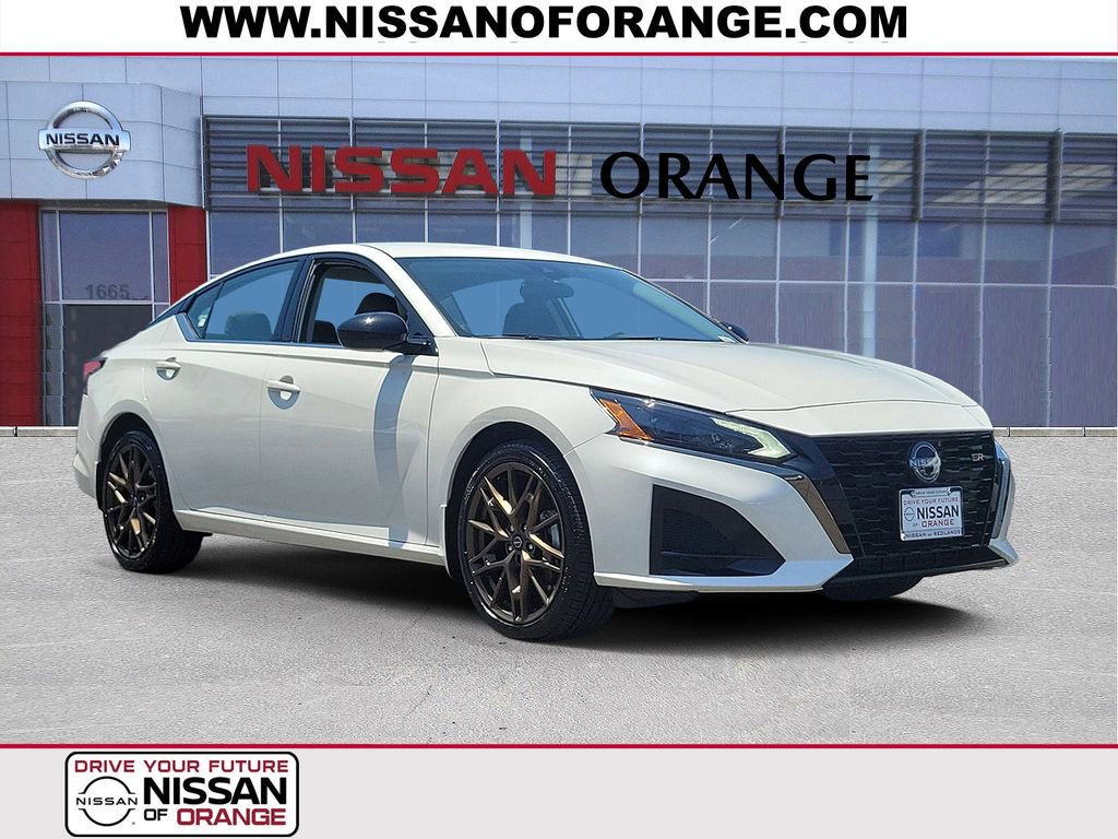 Used 2025 Nissan Altima 2.5 SR