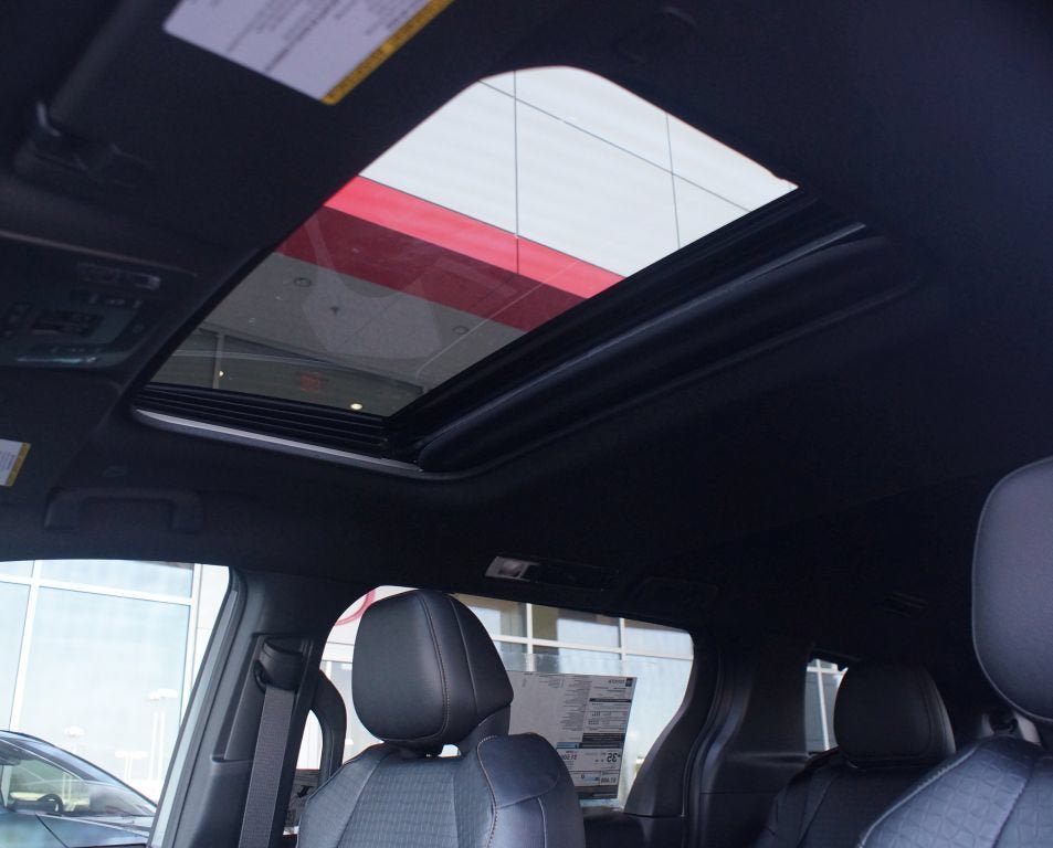 Certified 2026 Toyota Sienna XLE Woodland Edition AWD/4WD image 27
