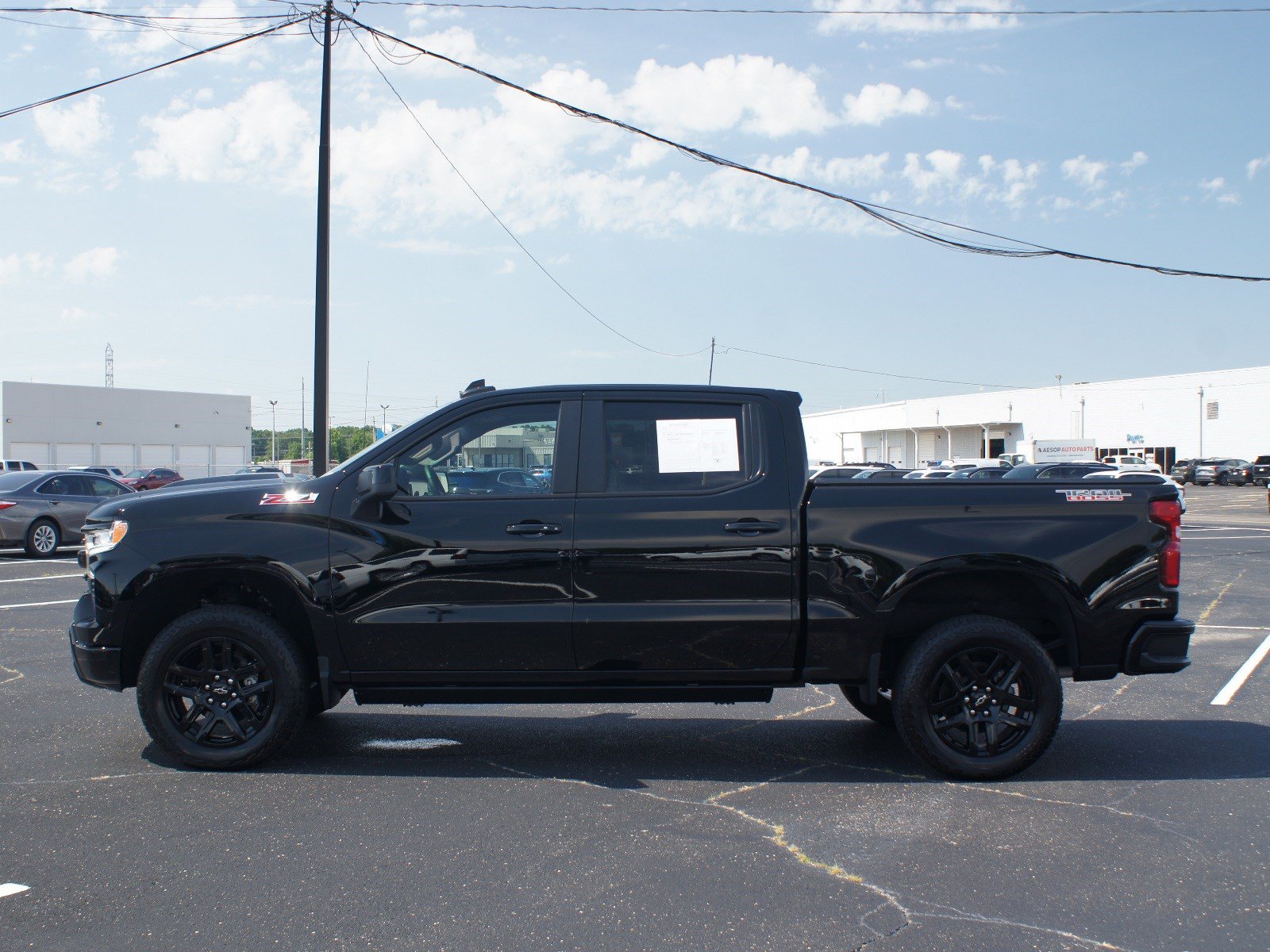 Used 2025 Chevrolet Silverado 1500 LT Trail Boss w/ Convenience Package II AWD/4WD image 14