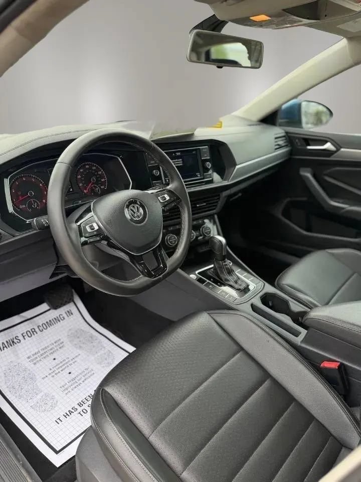 Used 2021 Volkswagen Jetta SE FWD image 10