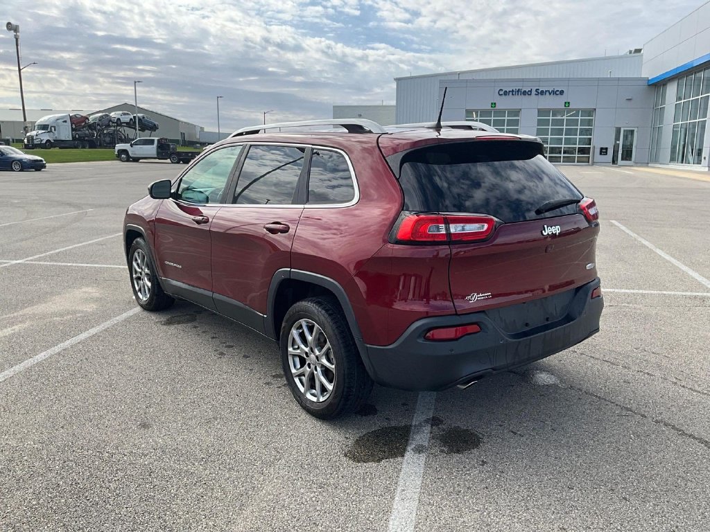Used 2018 Jeep Cherokee Latitude Plus FWD image 7