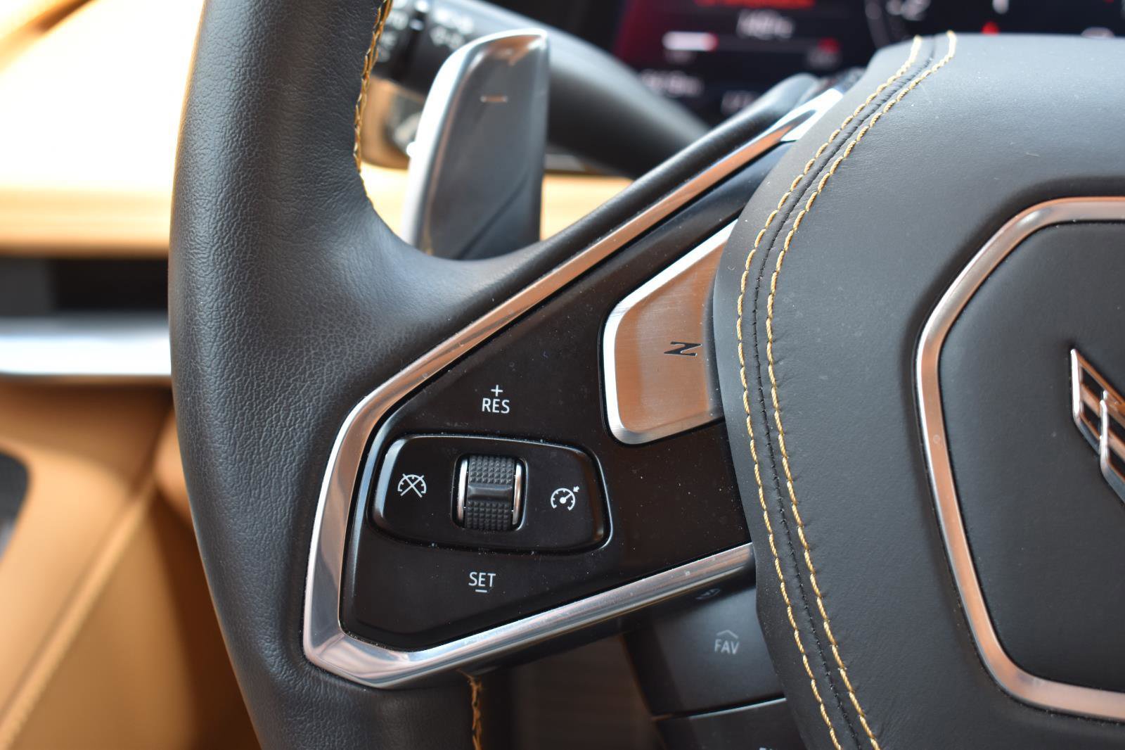 Used 2021 Chevrolet Corvette Stingray Premium Cpe w/ Engine Appearance Package RWD image 28