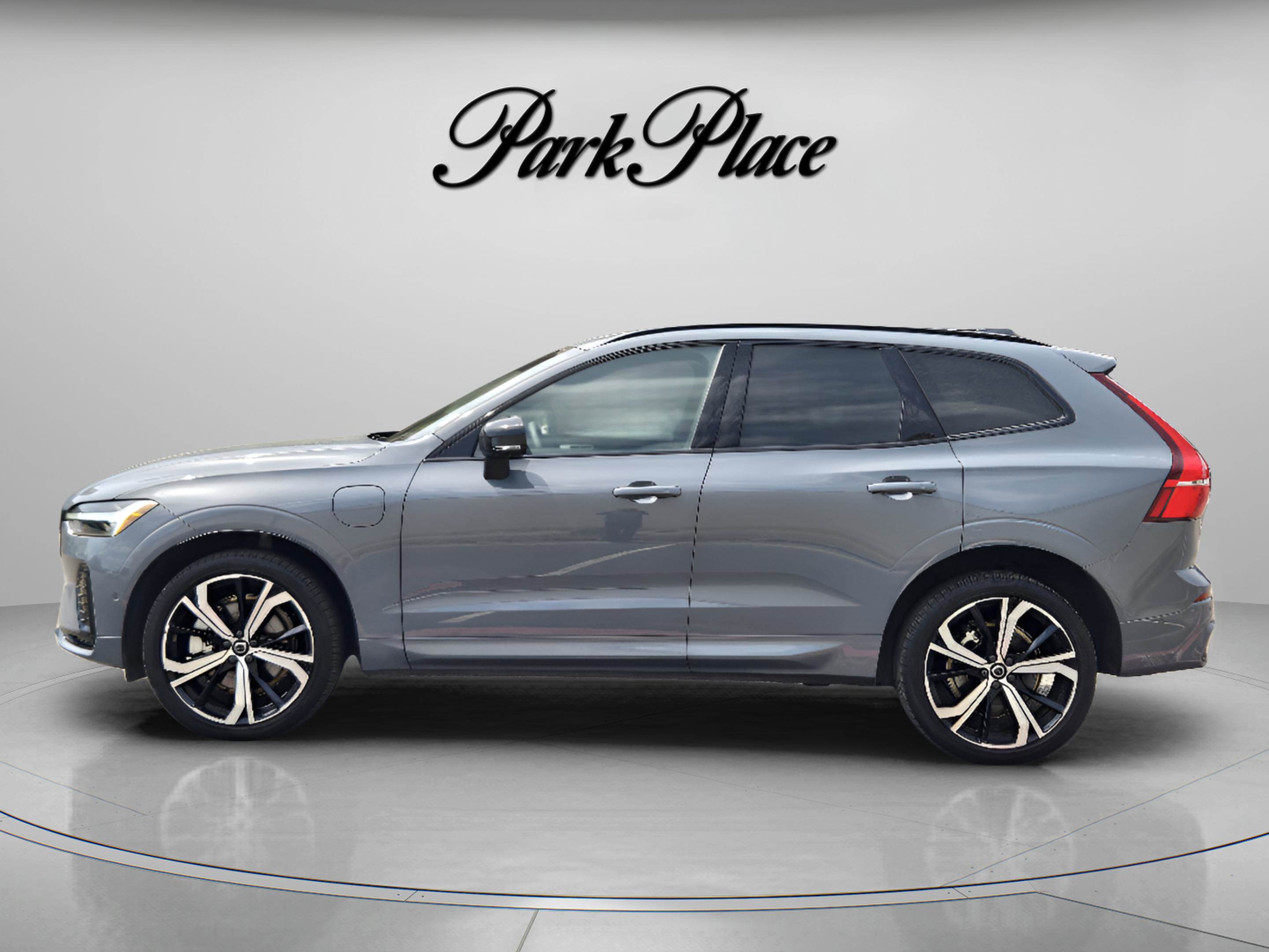 Used 2024 Volvo XC60 T8 Ultimate w/ Climate Package AWD/4WD video 2