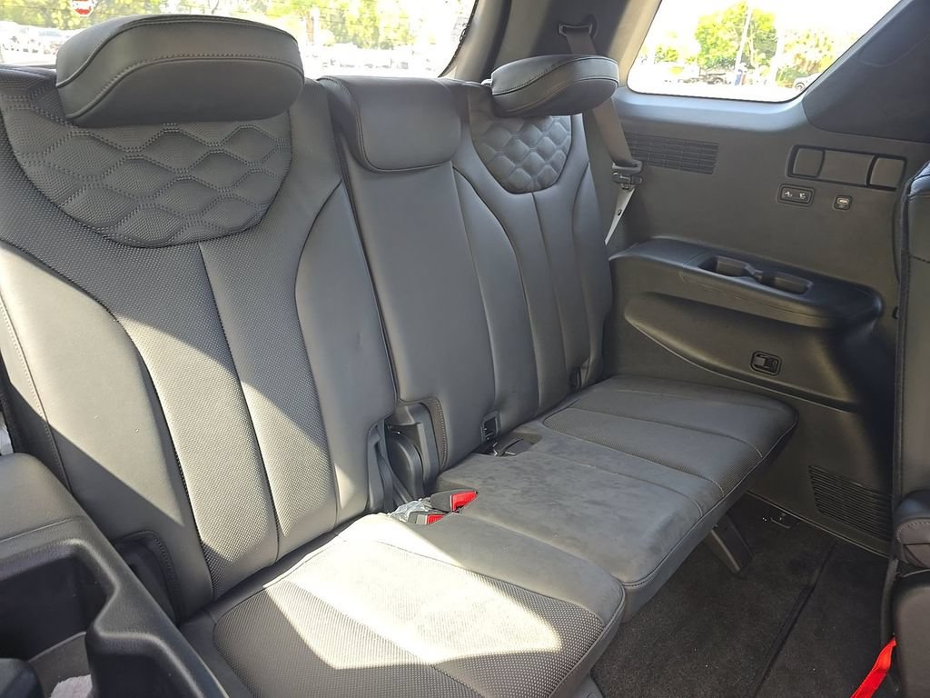Used 2020 Hyundai Palisade Limited FWD image 6