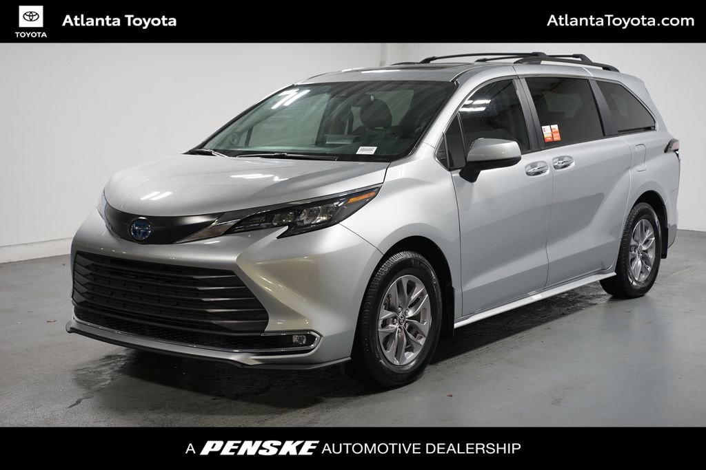 Used 2024 Toyota Sienna XLE