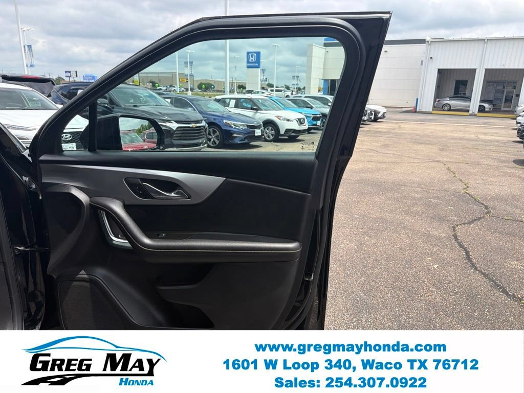 Used 2023 Chevrolet Blazer LT FWD image 29