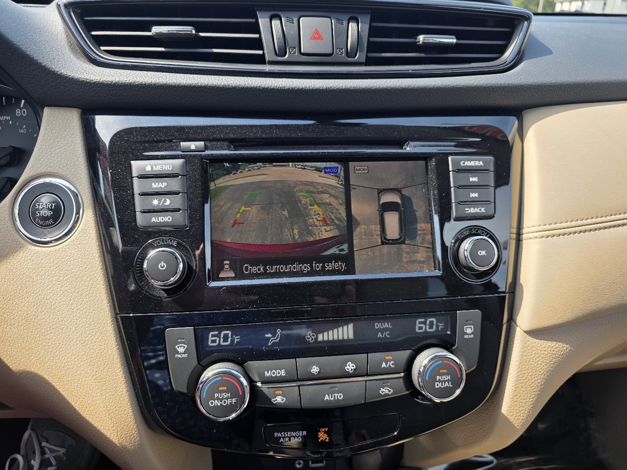 Used 2020 Nissan Rogue SL w/ Premium Package image 12
