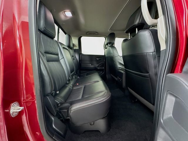 Used 2024 Nissan Frontier SL w/ Technology Package image 40