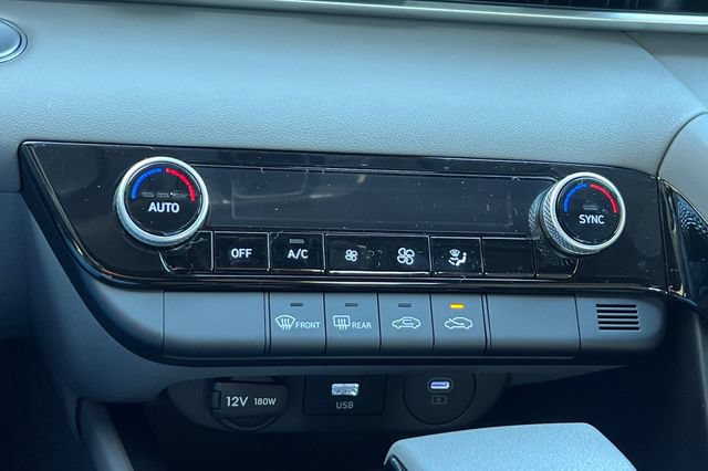 New 2026 Hyundai Elantra Hybrid FWD image 18