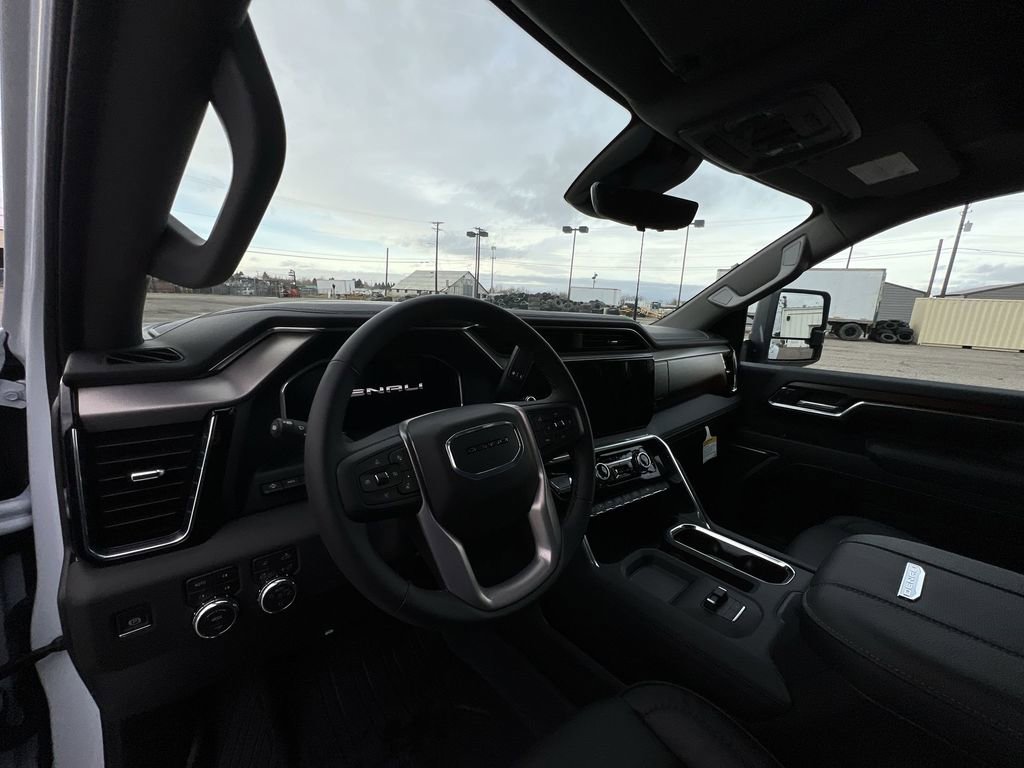 New 2026 GMC Sierra 3500 Denali w/ Denali Reserve Package image 10