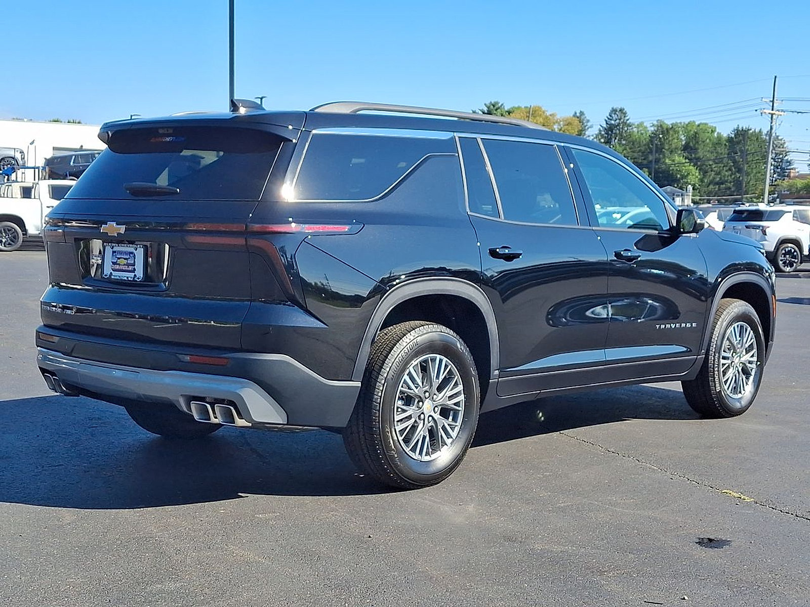 New 2027 Chevrolet Traverse LT w/ Driver Confidence Package AWD/4WD image 12