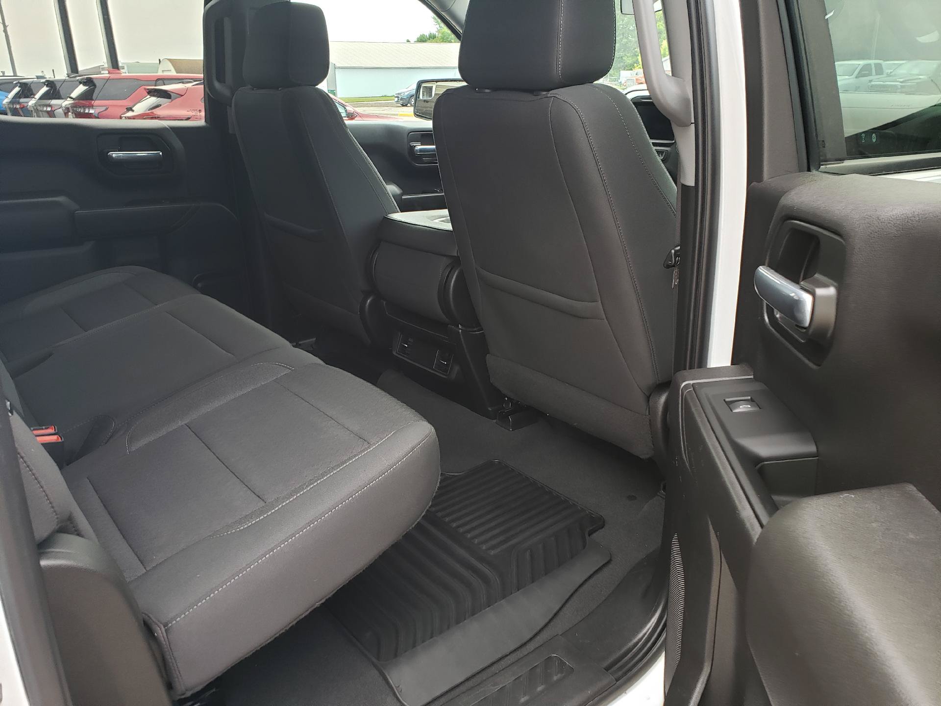 Used 2022 Chevrolet Silverado 1500 Custom w/ LPO, Dark Essentials Package AWD/4WD image 11