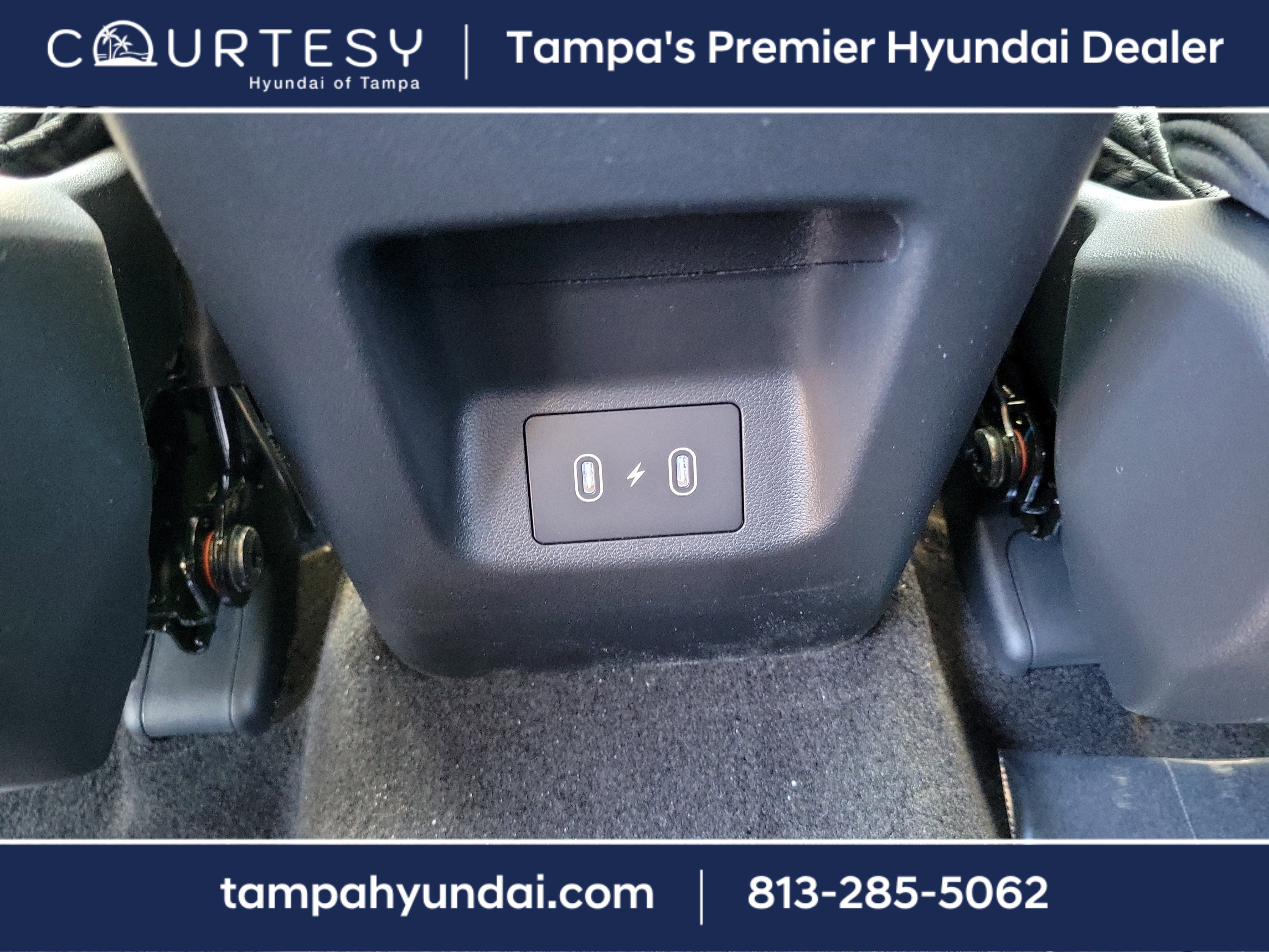 New 2025 Hyundai Tucson Limited image 14