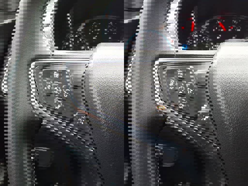 Used 2023 Chevrolet Equinox LT image 18