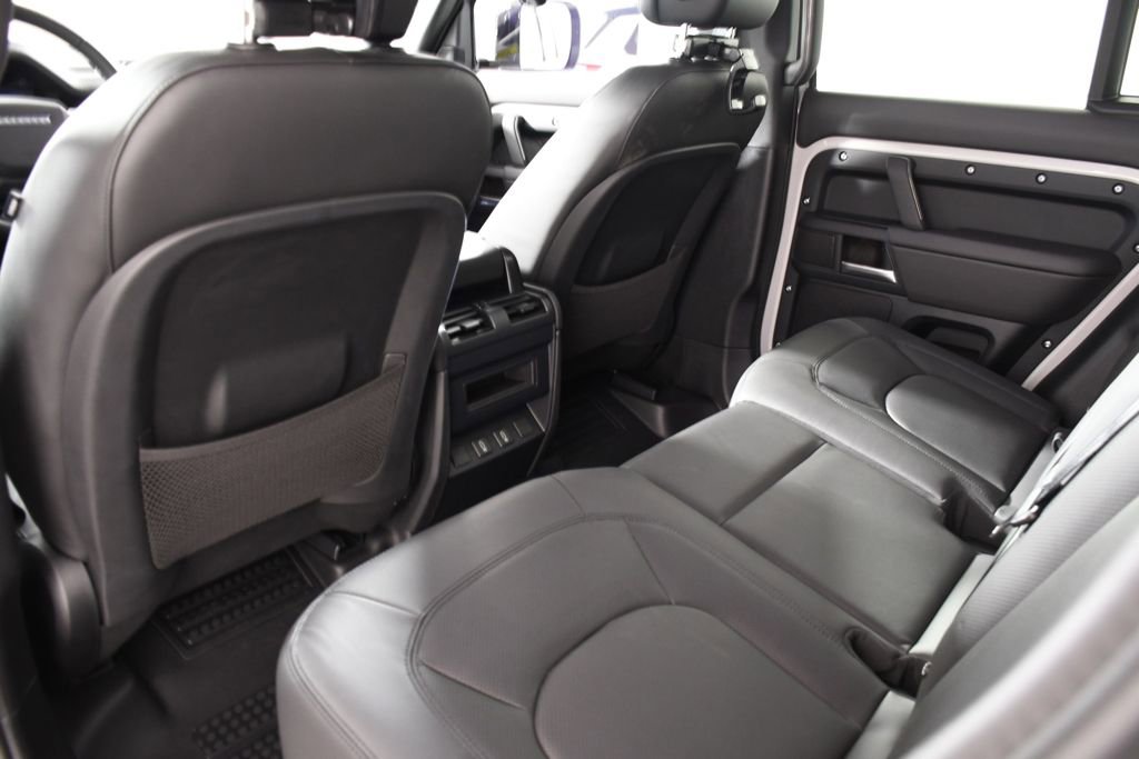 New 2026 Land Rover Defender 110 X-Dynamic SE AWD/4WD image 26