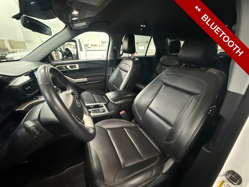 Used 2023 Ford Explorer XLT w/ Equipment Group 202A AWD/4WD image 15