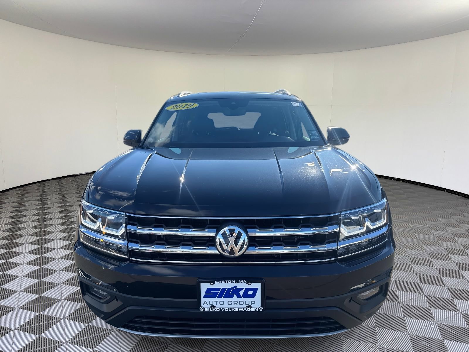 Used 2019 Volkswagen Atlas SE w/ Towing Package image 12