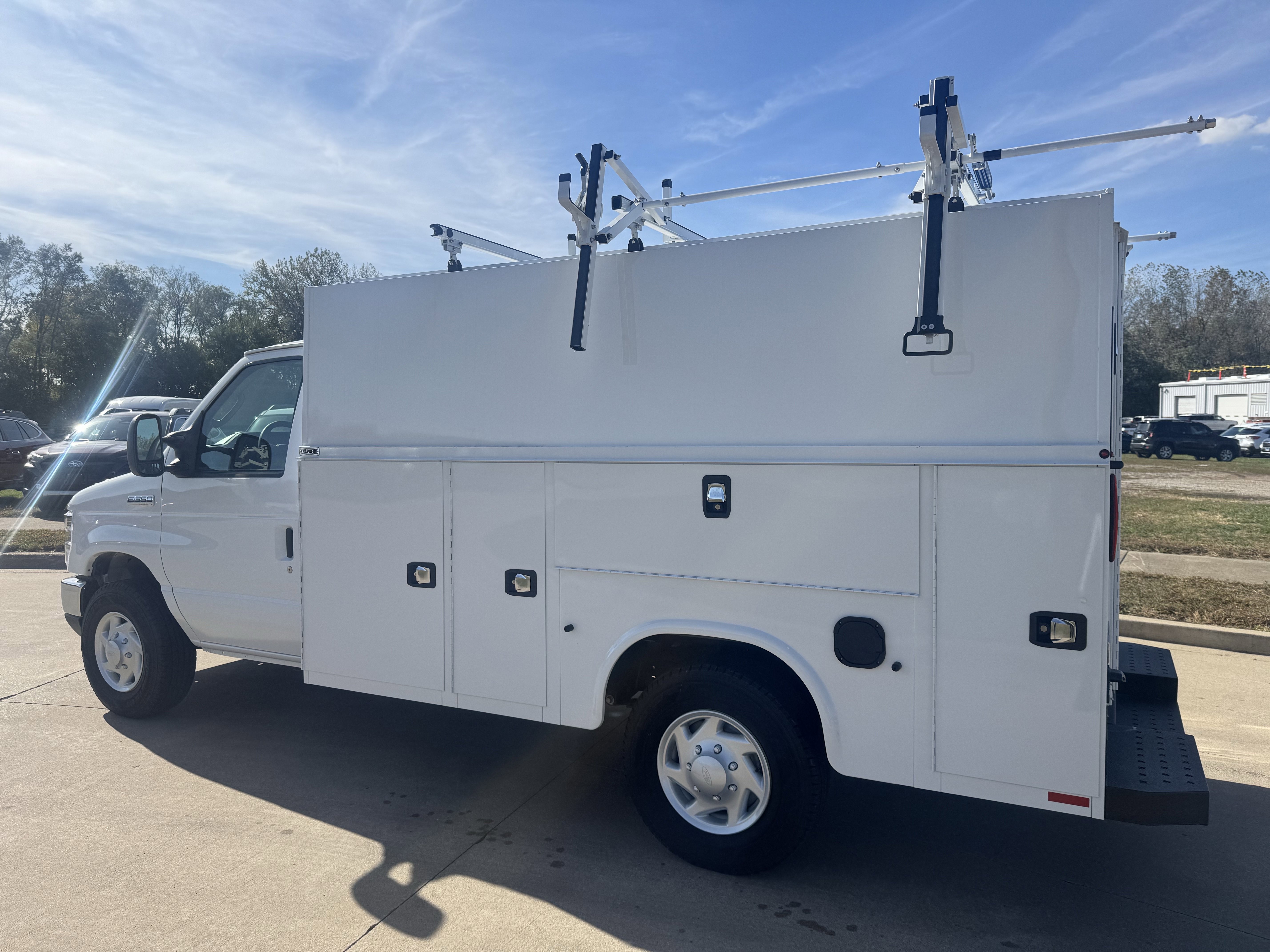 New 2026 Ford E-350 and Econoline 350 Super Duty w/ Power Equipment Group image 11