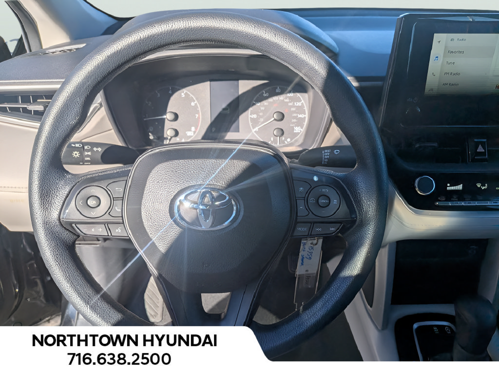 Used 2024 Toyota Corolla Cross L AWD/4WD image 7