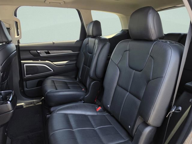 Certified 2022 Kia Telluride EX w/ EX Premium Package AWD/4WD image 28